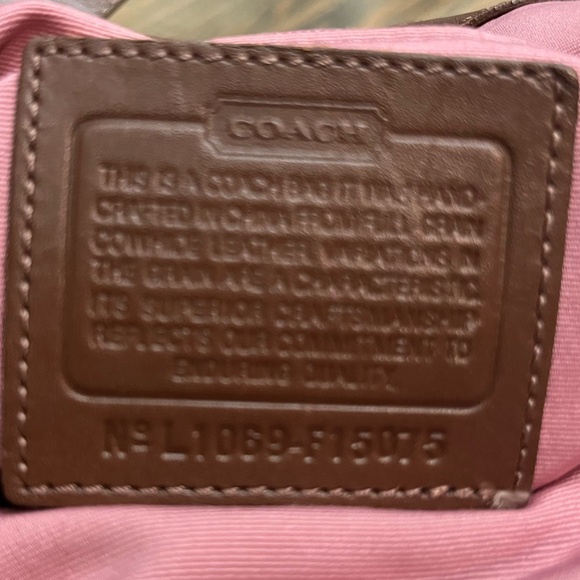 Coach White Leather Shoulder Bag - Picture 11 of 16